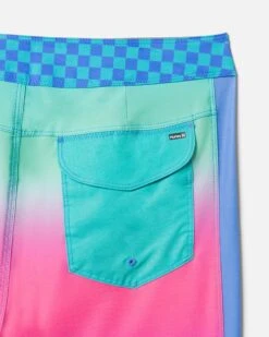 Essential One And Only Gradient Boardshort 18" 8 Essential One And Only Gradient Boardshort 18" -Borcelle Cloth Store hfa22vmb 05203 turquoise 3